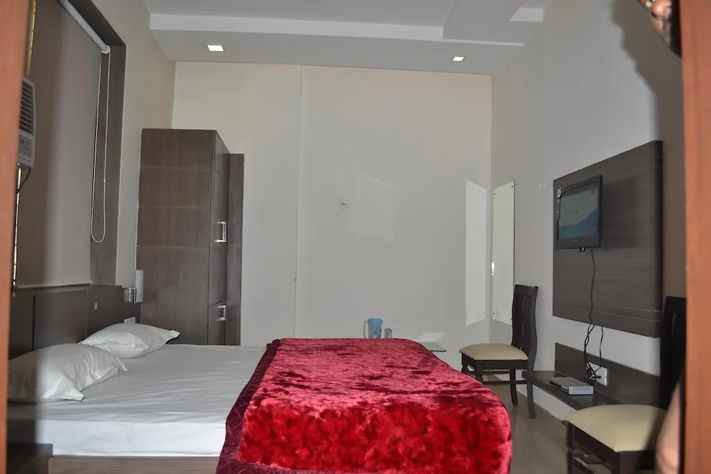 Hotel Lals Inn Agra  4*, Agra (Uttar Pradesh) India